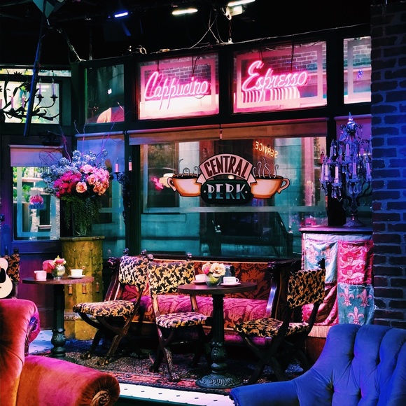 Meet your Posher, Esther - Picture 3 of 6